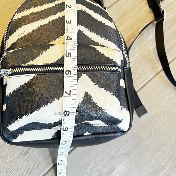 Coach Zebra MN CHRLE 39033 SV/BLACK
Coach Mini Charlie Women's Zebra Print EC - Picture 3 of 16